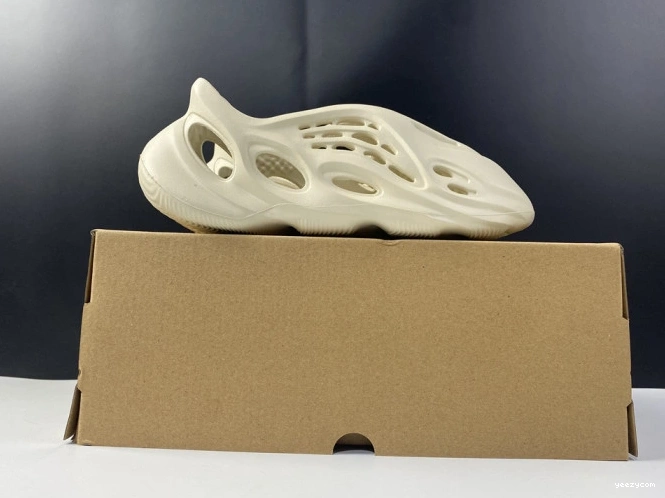 Sand Yeezy Foam FY4567 Adidas RNNR 0816